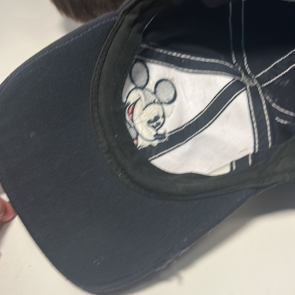 Disney park’s American Mickey Mouse 1928 hat cap unisex. - Picture 6 of 8